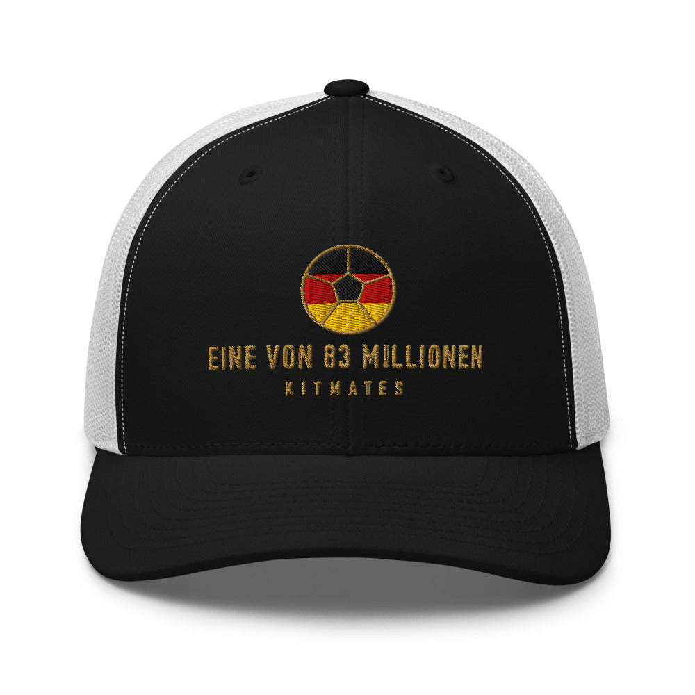 Eine von 83 Millionen Cap – KITMATES Trucker, bestickt – Schwarz/Weiß