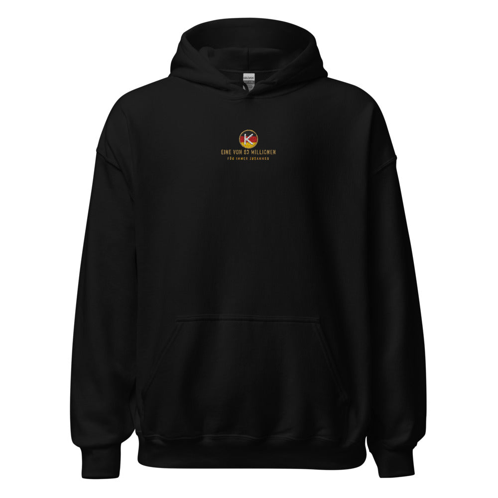 Eine von 83 Millionen Hoodie – Schwarz-Rot-Gold Edition – Schwarz