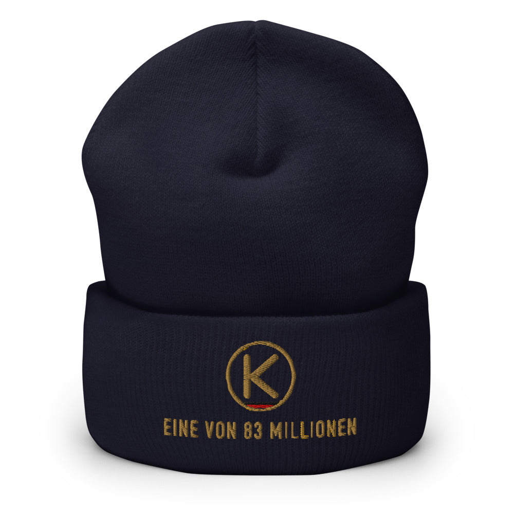 Eine von 83 Millionen Mütze – Beanie mit Umschlag, bestickt – Navy